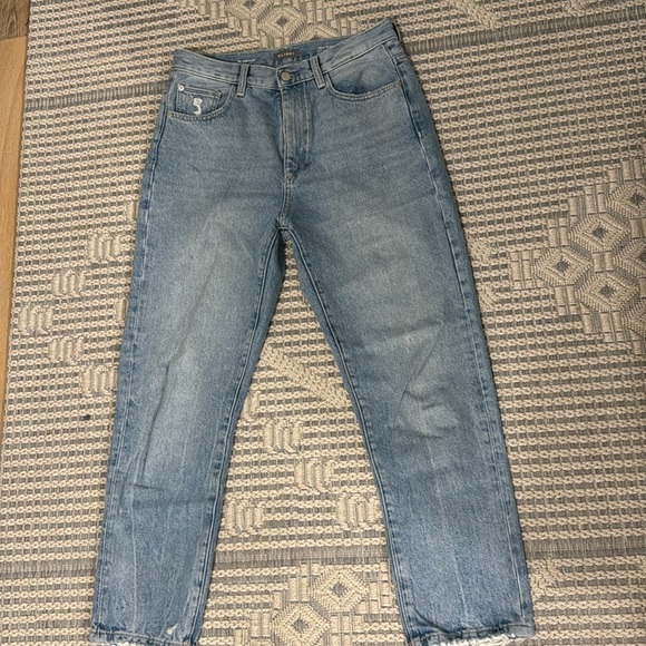 Never worn Lela Slim light wash jeans from DL1961 - Picture 6 of 6